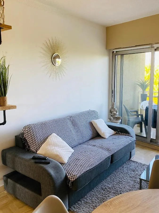Appartement Cote D'Azur Plage - Piscine - Tennis Villeneuve-Loubet Apartment